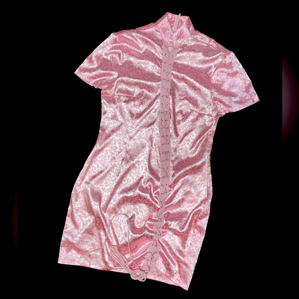 Oriental pink dress